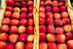 واردات سیب ایران برای تنظیم بازار ۱٫۴میلیاردنفری هند