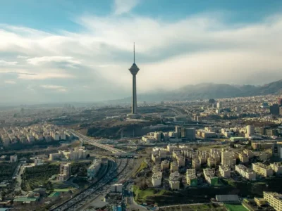 تهران با کمک مردم موقتاً از بحران نجات یافت