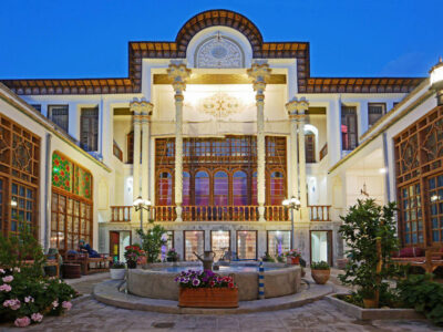 معرفی بهترین هتلهای سنتی اصفهان و کاشان برای تجربهای خاص