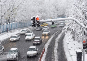 آلودگی هوای تهران از چهارشنبه؛ برف و باران می‌بارد