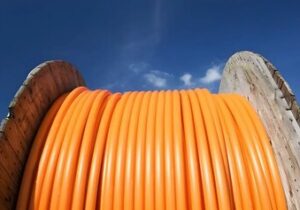 اجرای شبکه فیبر نوری در ساختمان‌های نوساز الزامی می‌شود