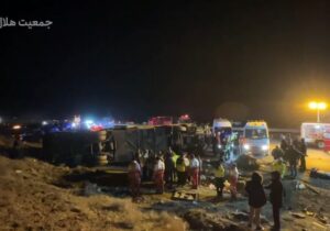 افزایش جانباختگان واژگونی اتوبوس در محور نطنز ــ اصفهان