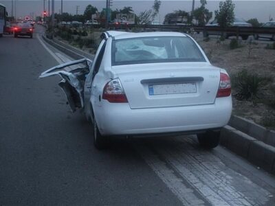 برخورد خودرو با گیت عوارضی در کاشان ۳ کشته و یک مصدوم برجای گذاشت