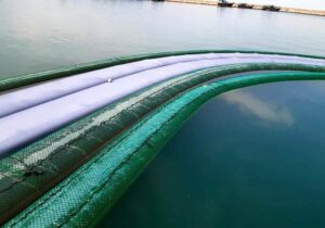 توقیف لنج حامل ۵۵ هزار لیتر سوخت قاچاق در آب‌های کیش