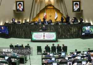 دقایقی پیش، جلسه عصر امروز مجلس آغاز شد