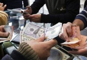 دلار بی رقیب می تازد | تقاضاهای کاذب برای خرید ارز در اوج
