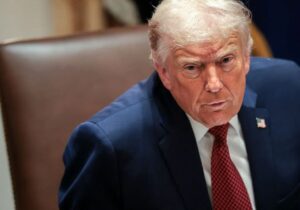 دیپلماسی یا اقدام نظامی؟ / تردید ترامپ درباره درخواست نتانیاهو علیه ایران