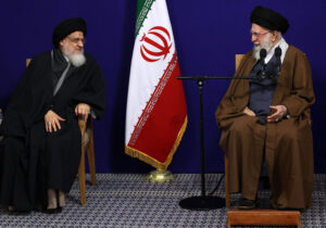 رهبر انقلاب: آیت‌الله میلانی از ارکان نهضت اسلامی است