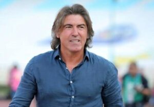 ساپینتو دو ستاره استقلال را اخراج کرد