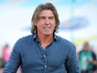 ساپینتو دو ستاره استقلال را اخراج کرد