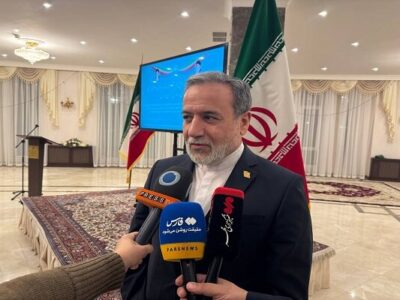 عراقچی: حامی حضور شرکتهای فناور اصفهانی در نمایشگاههای جهانی هستیم