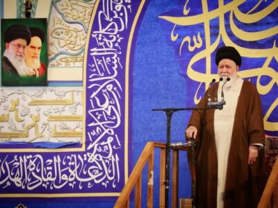 علم‌الهدی: گرانی‌ها از روزانه به ساعت‌به‌ساعت رسیده است