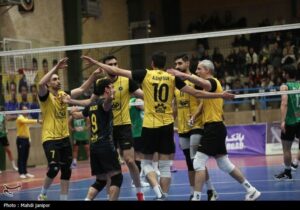 لیگ برتر والیبال/ کامبک و پیروزی سپاهان مقابل استقلال