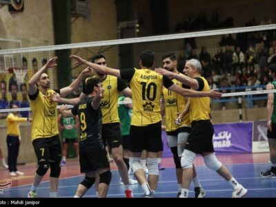 لیگ برتر والیبال/ کامبک و پیروزی سپاهان مقابل استقلال