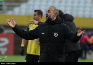 محرم نویدکیا: باید روی ساختار دفاعی تیممان کار کنیم