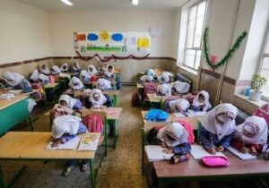 وزیر آموزش و پرورش: آیا مدرسه جای رقص یا موسیقیهای مبتذل است؟