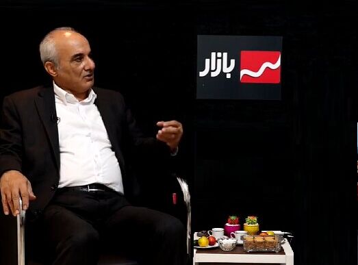 چرا دولت فقط به قیمت خودرو چسبیده است؟ | نرخ خودروها قربانی نوسان ارز