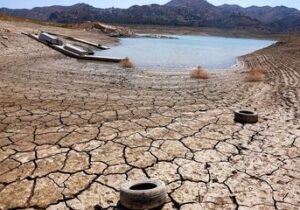 ۲۰۰ سال زمان برای احیای سفرههای زیرزمینی لازم است/ ایران در آستانه بحران مطلق آب