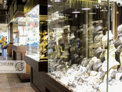 آخرین قیمت طلا و سکه امروز دوشنبه ۶ بهمن/ رکوردشکنی قیمت ها + جدول