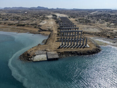 استاندار هرمزگان:
                تصمیم دولت برای اجرای پل خلیج فارس قطعی شد