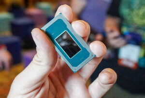 اینتل برگشت / آیا اپل پا پس می‌کشد؟