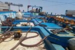توقیف لنج صیادی حامل ۱۵ هزار لیتر سوخت قاچاق در آبهای کیش