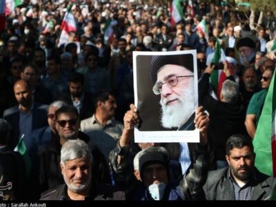 حماسه مردم کرمان در محکومیت اغتشاشگران؛ حماسه عاشورایی در میدان عاشورا