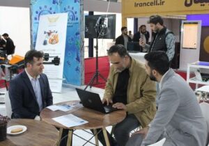 در حاشیه نمایشگاه الکامپ خوزستان : تحول هوشمند در آسمان خوزستان؛ پهپادهای بومی گره‌گشای بحران قطعی برق و عملیات اطفای حریق