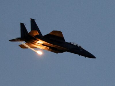 پرواز گسترده جنگنده‌های اسرائیل / ناقوس جنگ به صدا درآمد