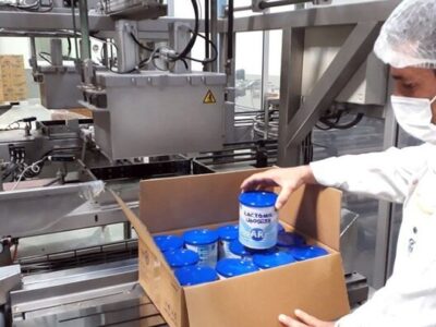 کاهش حقوق گمرکی واردات شیر خشک و ملزومات پزشکی به یک درصد