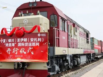 گنجی که با قطارهای چینی و روسی به ایران می‌آید