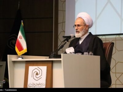 آیتالله اعرافی: روحانیت خط مقدم مواجهه تمدنی با غرب است