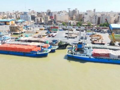 افزایش ۳۰ درصدی تخلیه و بارگیری در بنادر آبادان طی ۱۱ ماه گذشته