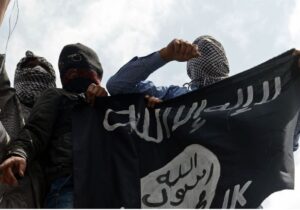 انتقال بیش از ۵۰۰۰ داعشی به عراق/ آژیر خطر به صدا درآمد