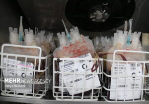 اهدای خون در ماه رمضان نباید به شب‌های قدر محدود شود