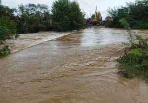 بارش ۷۵ تا ۱۰۰ میلیمتری در برخی حوضه‌های آبریز