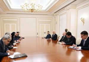 بررسی زیرساخت‌های جدید ریلی و میادین مشترک نفتی در دیدار وزیر راه با رئیس جمهور آذربایجان