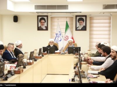 حوزه باید به منبع مشروعیت و هویت بخشی نظام قانونگذاری تبدیل شود