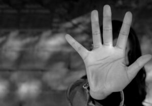 درخواست خانواده ملیکا درمورد رسانه‌ای شدن چهره متهم / روایت تلخ کشف جسد دختر جوان در بیابان