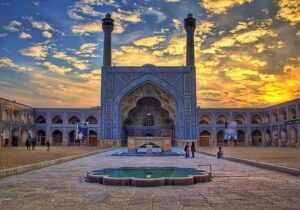 دعوت از کارشناسان یونسکو برای بررسی عبور مترو از جوار مسجد جامع اصفهان