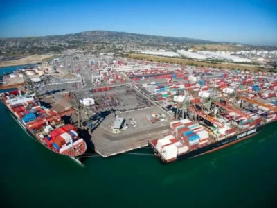 رشد ۹۳ درصدی واردات کالای اساسی از مسیر بندر شهید رجایی/ یک میلیون تُن کالا وارد شد