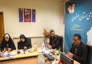 رصد دقیق بنگاه‌های اقتصادی و حمایت از کارگران در اصفهان| هیچ پرونده‌ای بلاتکلیف نماند