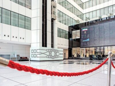 روز سیاه بورس/ شاخص کل یک پله دیگر سقوط کرد