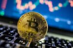 سقوط آزاد بیتکوین به زیر ۷۰ هزار دلار/ موج نزولی ادامه دارد؟