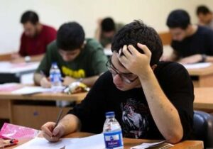 سهمیه‌های کنکور با کیفیت آموزشی دانشگاهها چه کرده است/ نامه رئیس دانشگاه شریف می تواند سرآغاز یک بازنگری شود؟