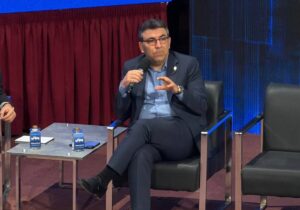 صندوق‌های رمزارزی به‌زودی وارد بازار سرمایه می‌شوند/نهاد امین در بازار سرمایه پاشنه آشیل صندوق‌های رمزارزی است/ هیچ ذی‌نفعی در مسیر راه‌اندازی صندوق رمزارز حذف نخواهد شد