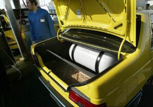 طرح جنجالی دوگانه‌سوز شدن خودروها / دولت اقدامات را آغاز کرد