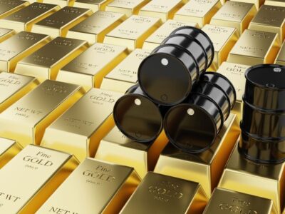 طلا پایین آمد؛ نفت بالا رفت/ حرکت خلاف جهت در بازار‌های جهانی