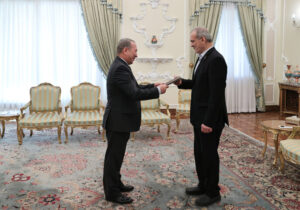 ظرفیت‌های ترانزیتی می‌تواندپیوندهای اقتصادی تهران وآستانه را تقویت کند