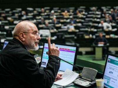 قالیباف: می‌توان حقوق‌ها را دو بار در سال افزایش داد